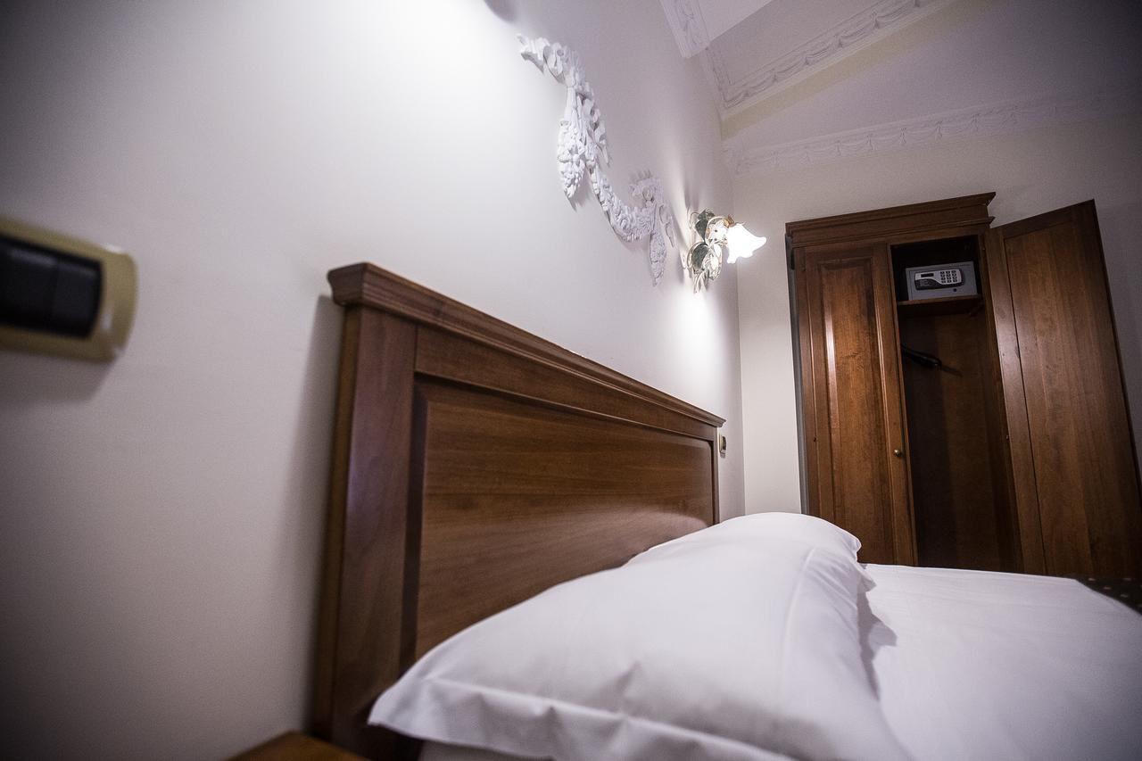Hotel De Monti โรม ภายนอก รูปภาพ